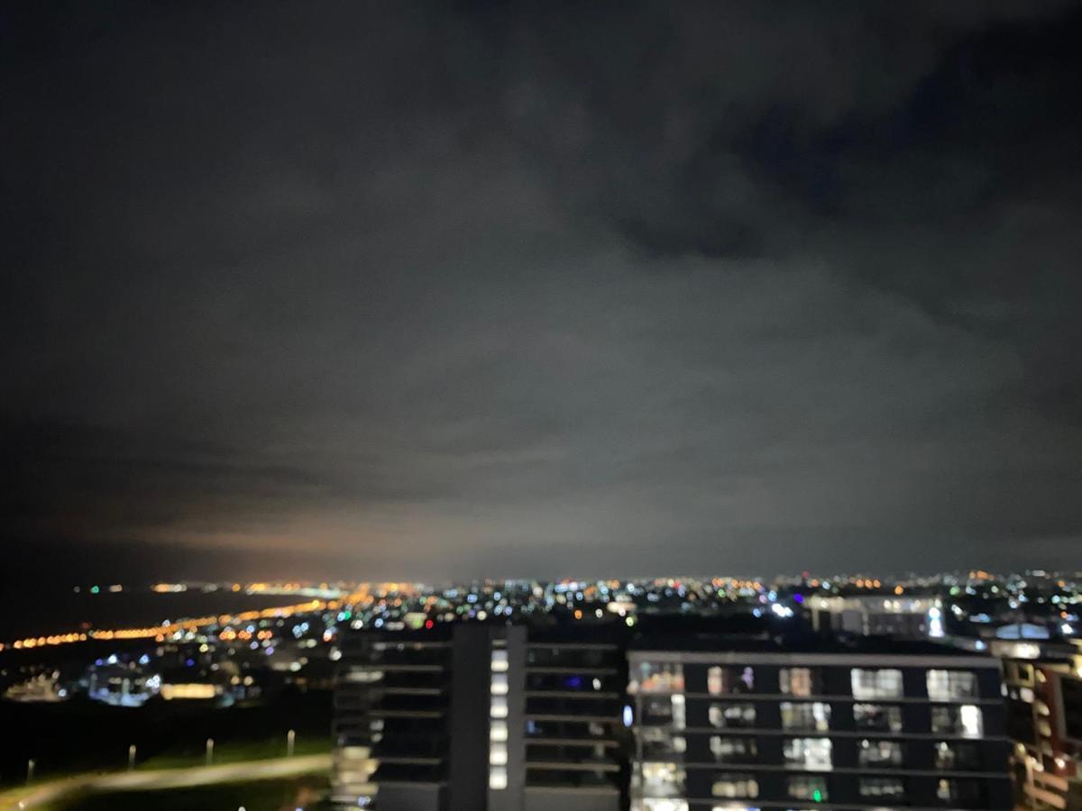 Apartamento Umhlanga Arch 10Th Floor- Sea Views! Durban Exterior foto